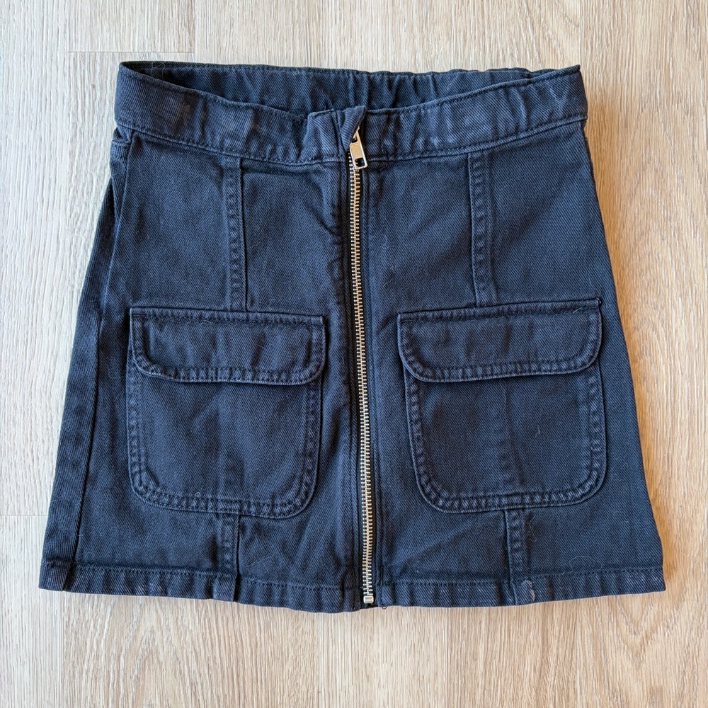 H&M Black Denim Skirt zip up